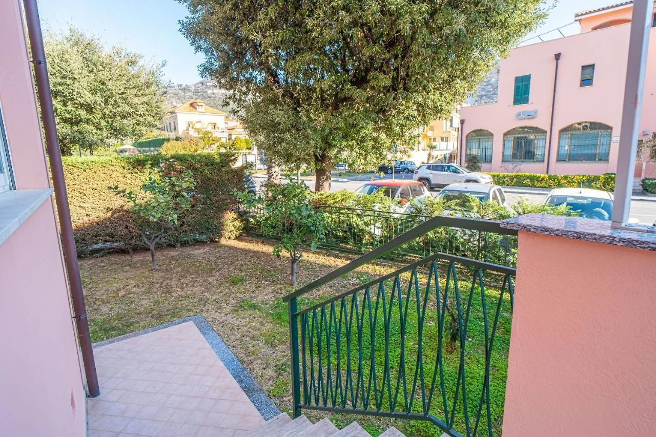 Apartment Appartamenti La Residenza Borgio Verezzi Italy