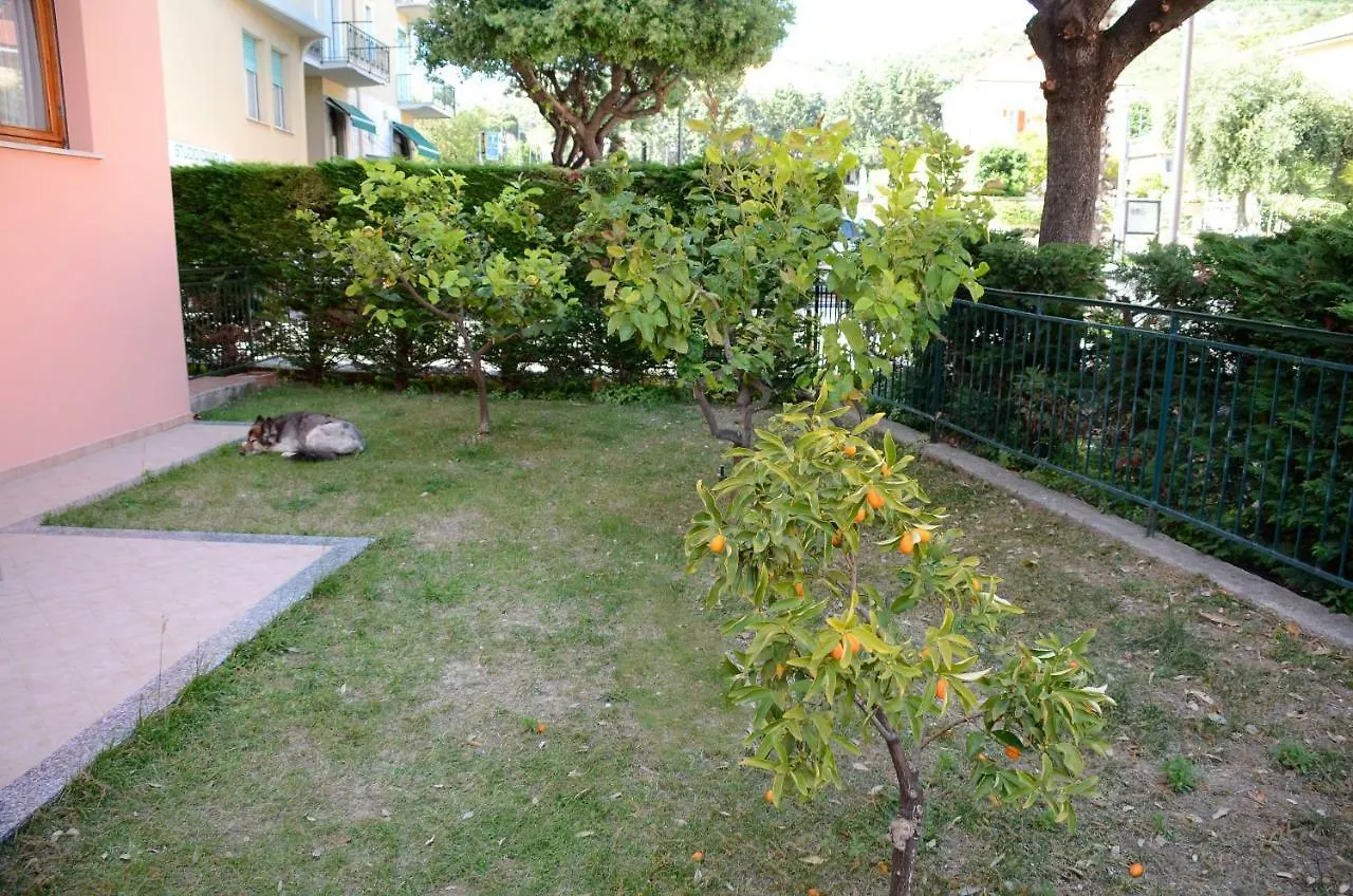 Apartment Appartamenti La Residenza Borgio Verezzi Italy