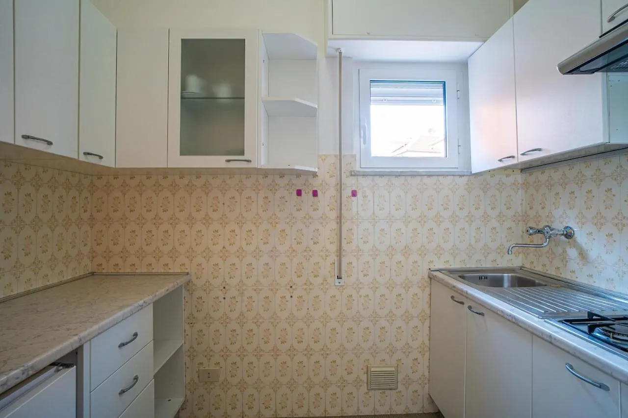 Apartment Appartamenti La Residenza Borgio Verezzi